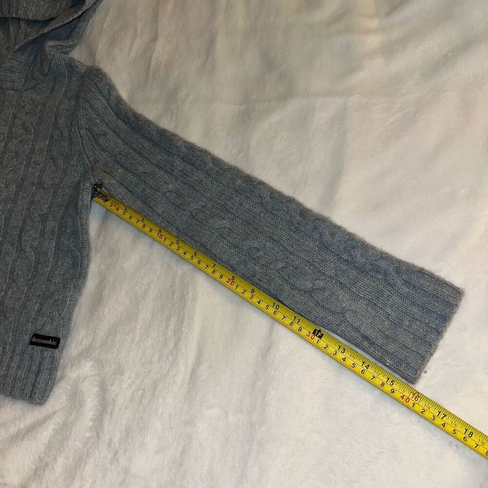 Abercrombie Kids 100% Wool Hooded Sweater Blue Gray Small Gently Worn - Picture 8 of 12